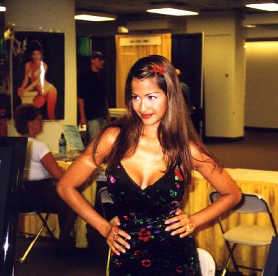 allbag2_(Dragon_Con_1998,_3-6_September,_Atlanta,_GA)