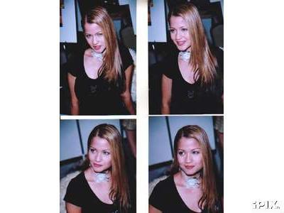 i-3_(Glamourcon28,_May_4-5_2002,_Los Angeles)